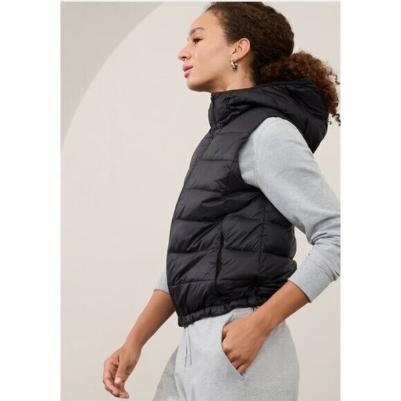 Athleta M Aire Puffer Vest in Black Size Medium - Picture 3 of 7